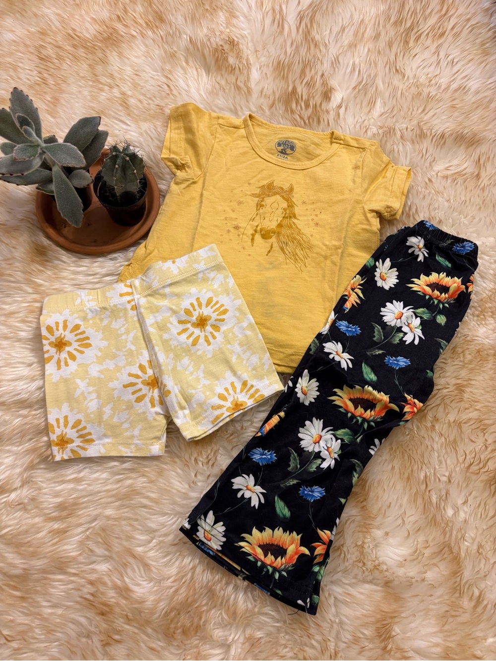 2T Cute western floral bundle! Horse